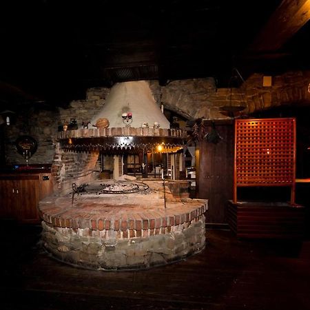 Hotel Restaurant Bujtina E Gjelit Τίρανα Εξωτερικό φωτογραφία