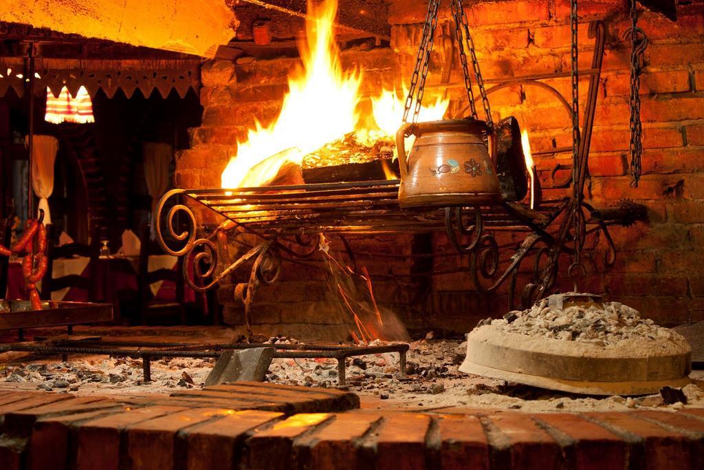 Hotel Restaurant Bujtina E Gjelit Τίρανα Εξωτερικό φωτογραφία