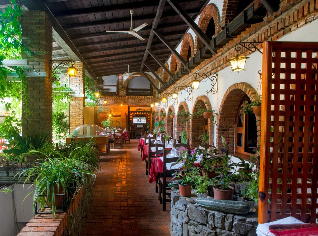 Hotel Restaurant Bujtina E Gjelit Τίρανα Εξωτερικό φωτογραφία