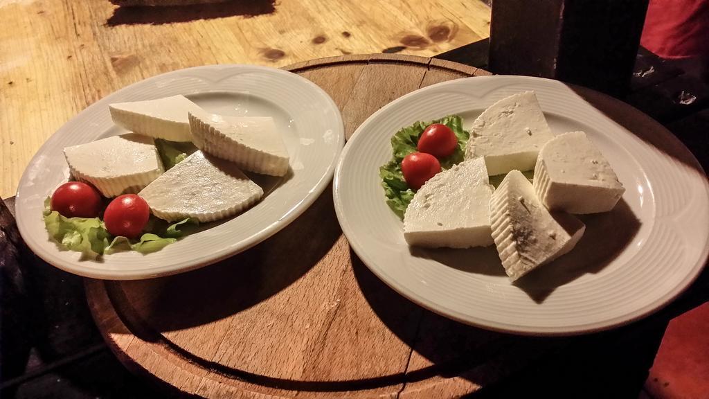 Hotel Restaurant Bujtina E Gjelit Τίρανα Εξωτερικό φωτογραφία