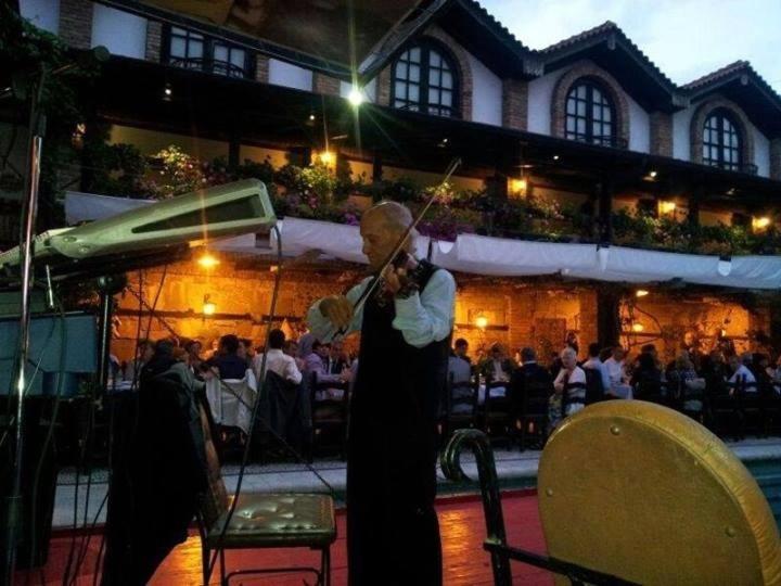 Hotel Restaurant Bujtina E Gjelit Τίρανα Εξωτερικό φωτογραφία