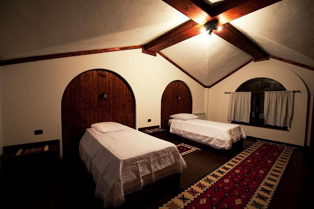 Hotel Restaurant Bujtina E Gjelit Τίρανα Εξωτερικό φωτογραφία