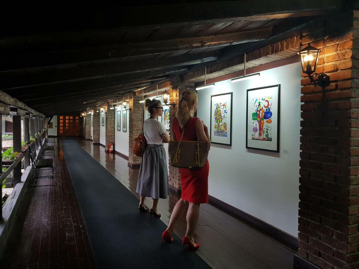Hotel Restaurant Bujtina E Gjelit Τίρανα Εξωτερικό φωτογραφία
