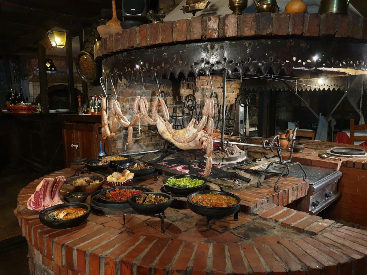 Hotel Restaurant Bujtina E Gjelit Τίρανα Εξωτερικό φωτογραφία